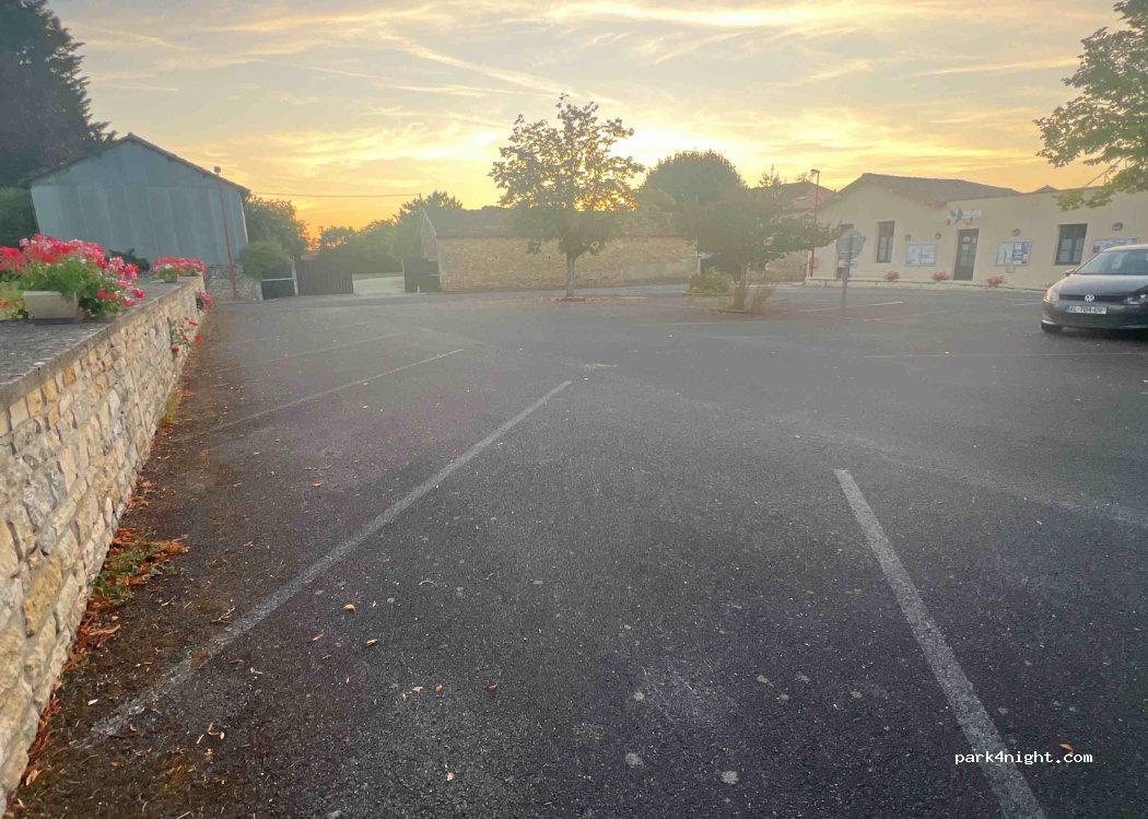 (79120) Vanzay - 7 Rue de l'Église — foto