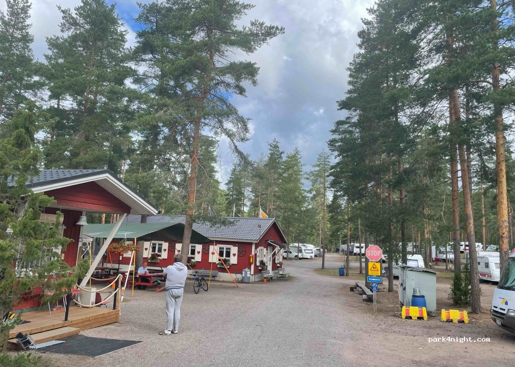 SF Caravan Sääksi — foto 3
