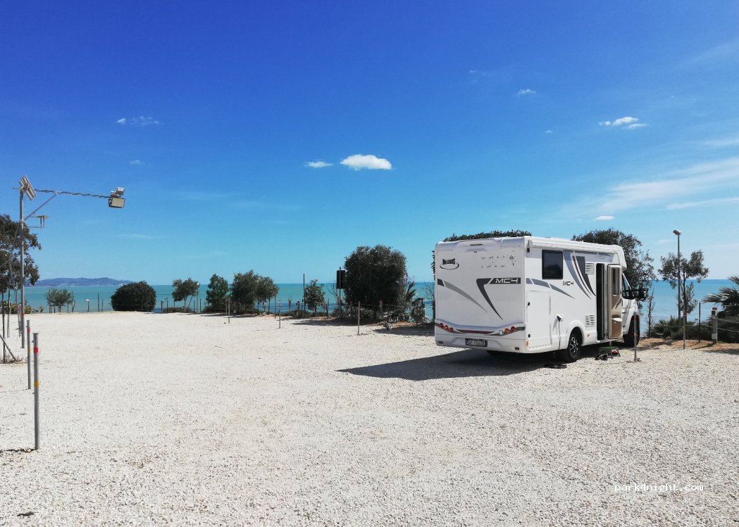 Parking Scala dei Turchi (L. Michelangelo) — foto 5