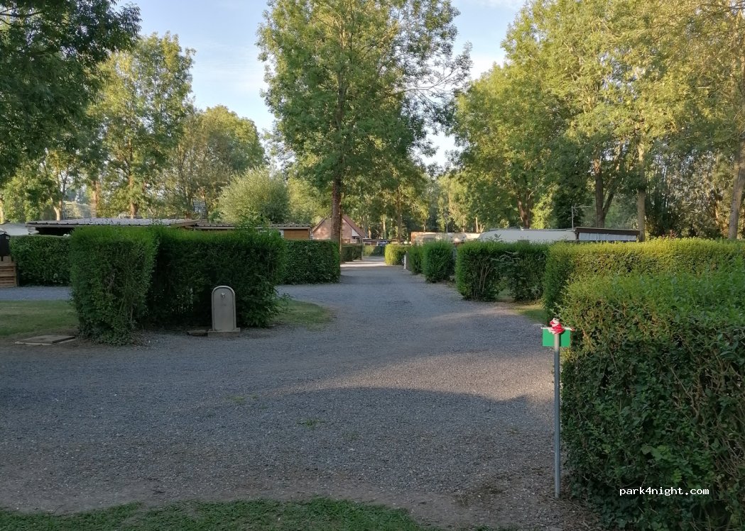 Camping Municipal de Plouvain — foto