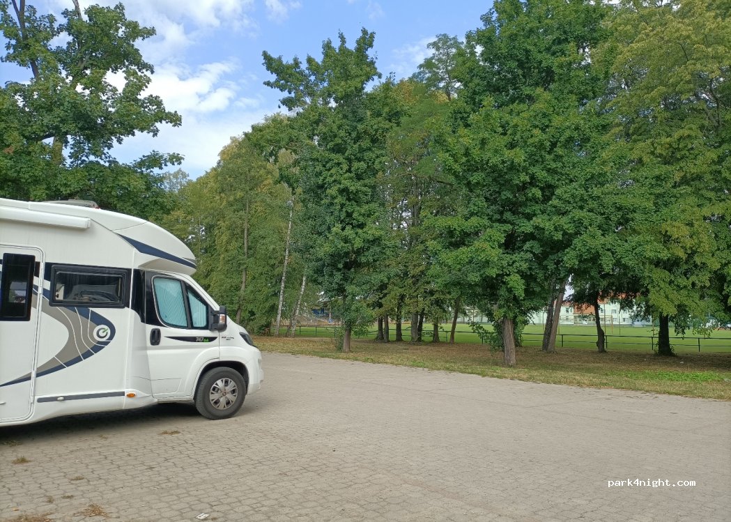 (696 62) Strážnice - Bzenecká — foto