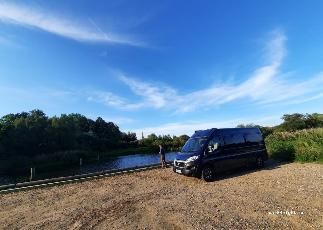 (17109) Demmin - Husar-Schulz-Weg — foto