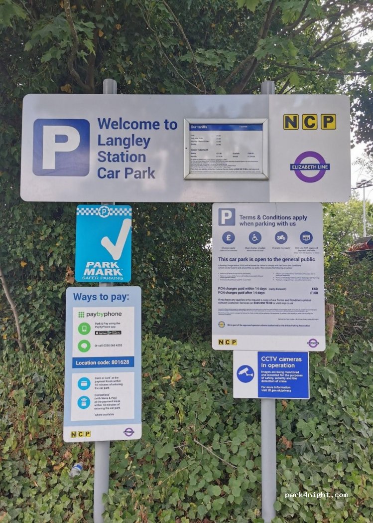 (SL3 6DB) Slough - Station Road — foto