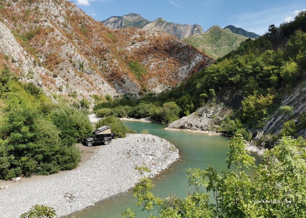 () Lbriqe - Rruga Ura e Likajve(Telit)-Likaj — foto 2