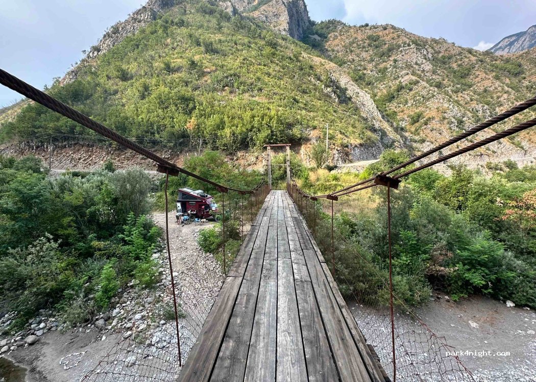 () Lbriqe - Rruga Ura e Likajve(Telit)-Likaj — foto 4