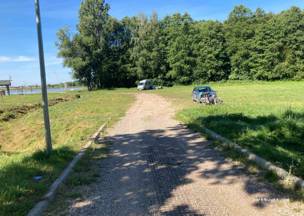 (21-400) Łuków - 1C Wypoczynkowa — foto 2