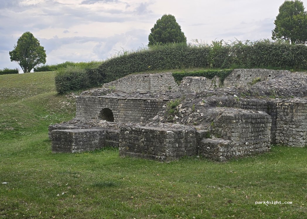 (60120) Vendeuil-Caply - Unnamed Road — foto 5