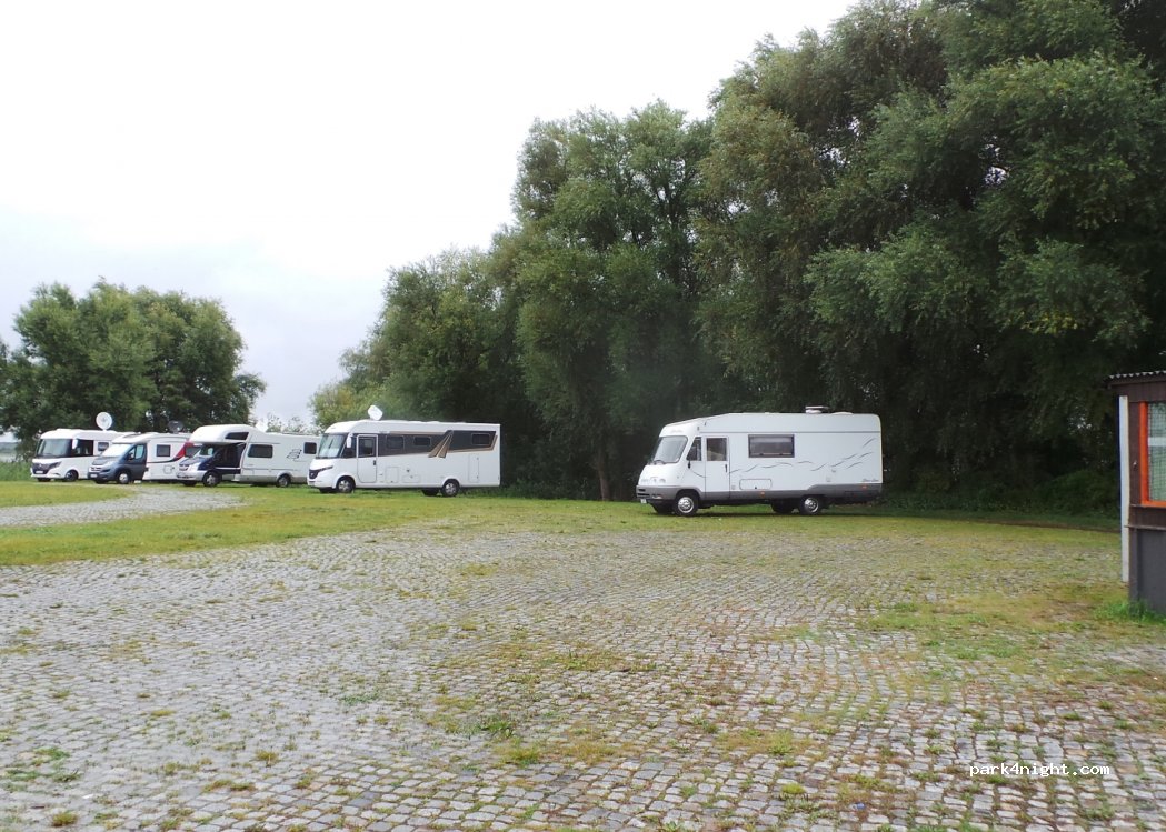 Wohnmobilstellplatz Ribnitz-Damgarten — foto