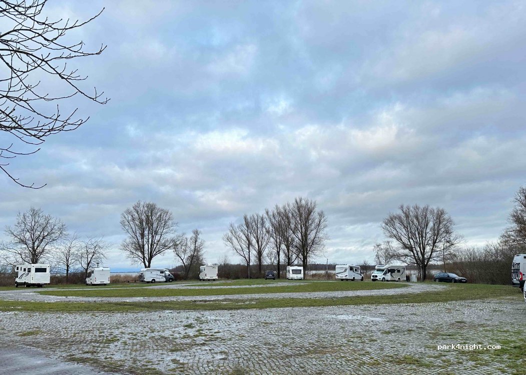 Wohnmobilstellplatz Ribnitz-Damgarten — foto 2
