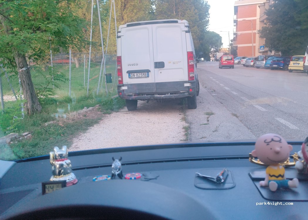 (60122) Ancona - 35 Via Circonvallazione — foto