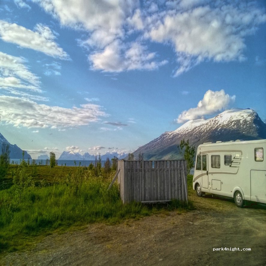(9153)  - Unnamed Road — foto