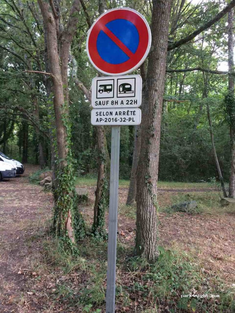 (44240) Sucé-sur-Erdre - Unnamed Road — foto 3