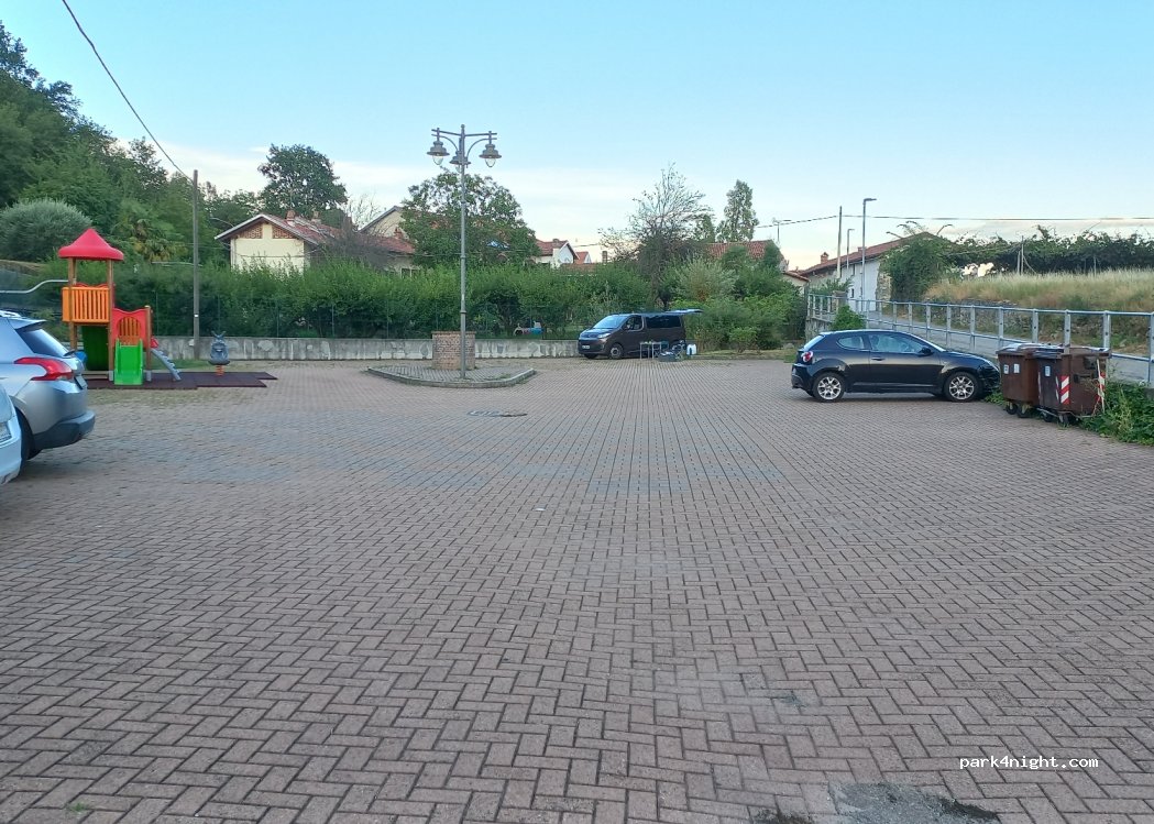 (13886) Viverone - 6 Via al Castello — foto