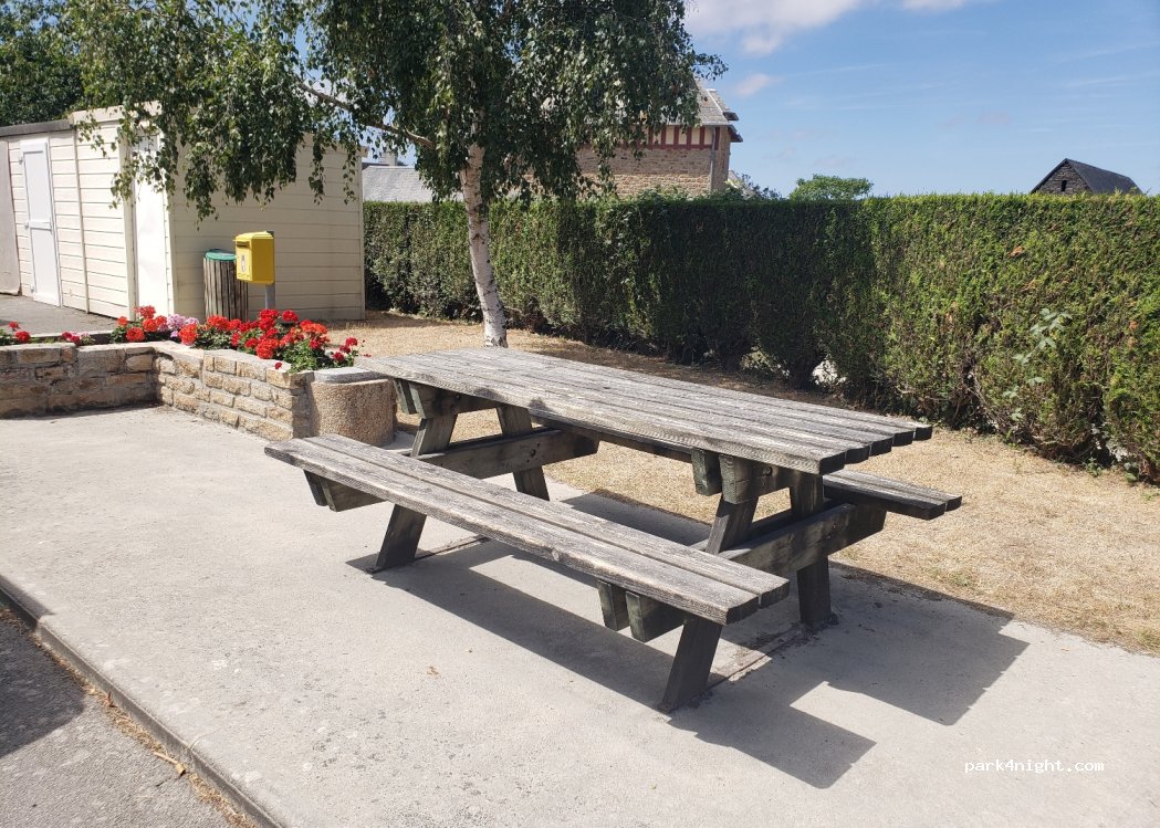 (50220) Précey - 17 Route du Logis — foto 2