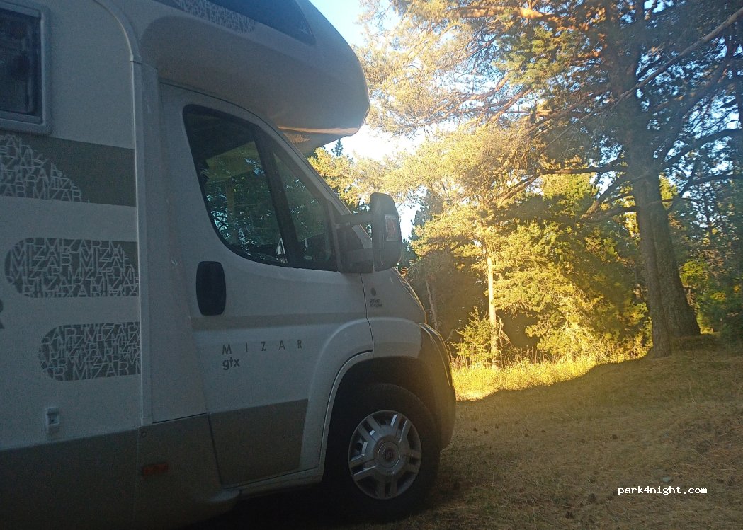 (66210) Formiguères - Unnamed Road — foto 2