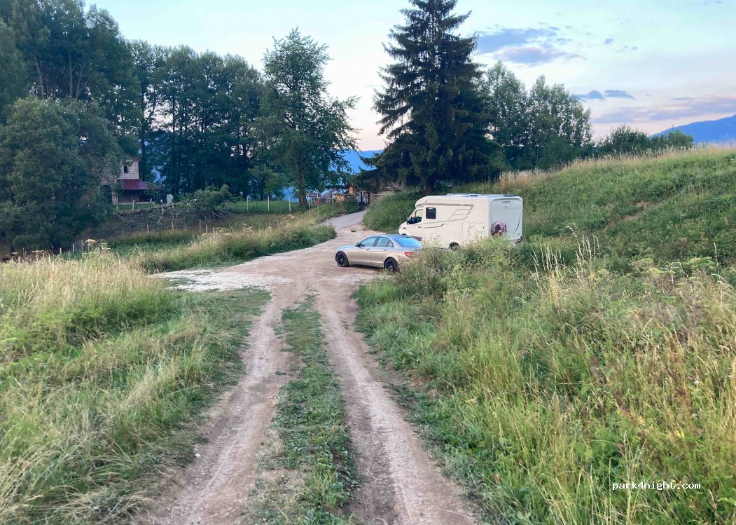 (4710) Magardzhitsa - Unnamed Road — foto