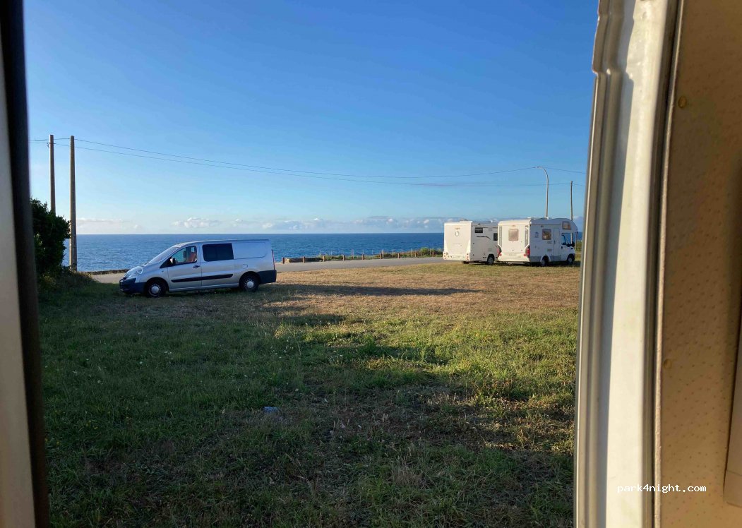 (27796) Ribadeo - 37 Lugar Aldea O Rato — foto 2