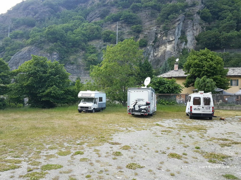 (10050) Exilles - Via degli Alpini, 1 — foto