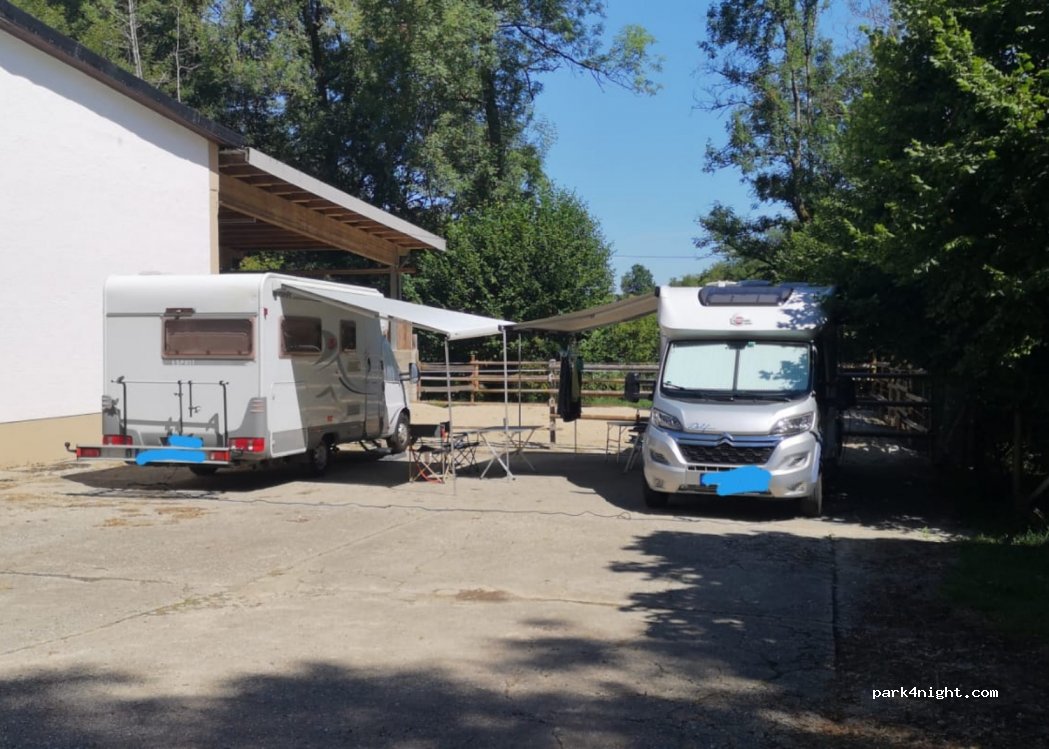 Christiansmühle mit Mühlenlädchen — foto