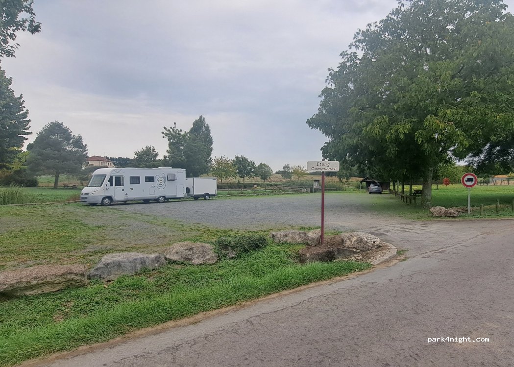 (86410) Bouresse - 46 Rue des Écoles — foto 3