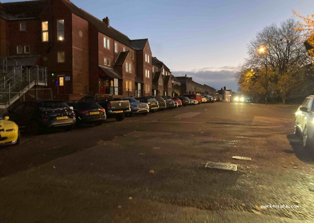 (SO14 2AE) Southampton - Upper Bugle Street — foto 2