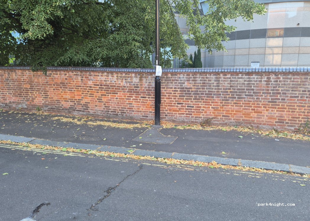 (SO14 2AE) Southampton - Upper Bugle Street — foto 5