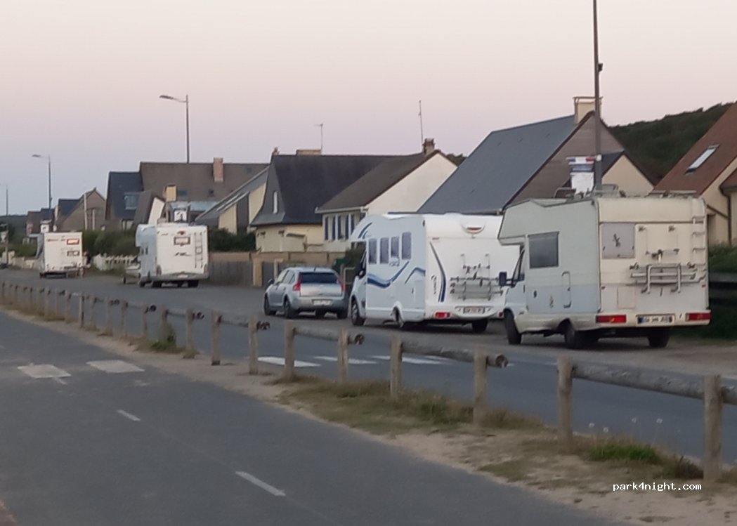 (14710) Saint-Laurent-sur-Mer - 22 Rue Bernard Anquetil — foto 2