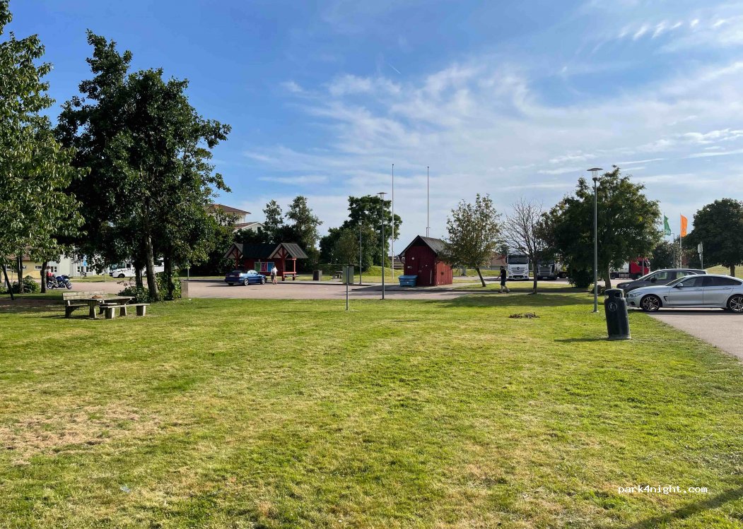 (262 96) Ängelholm - 435 Helsingborgsvägen — foto