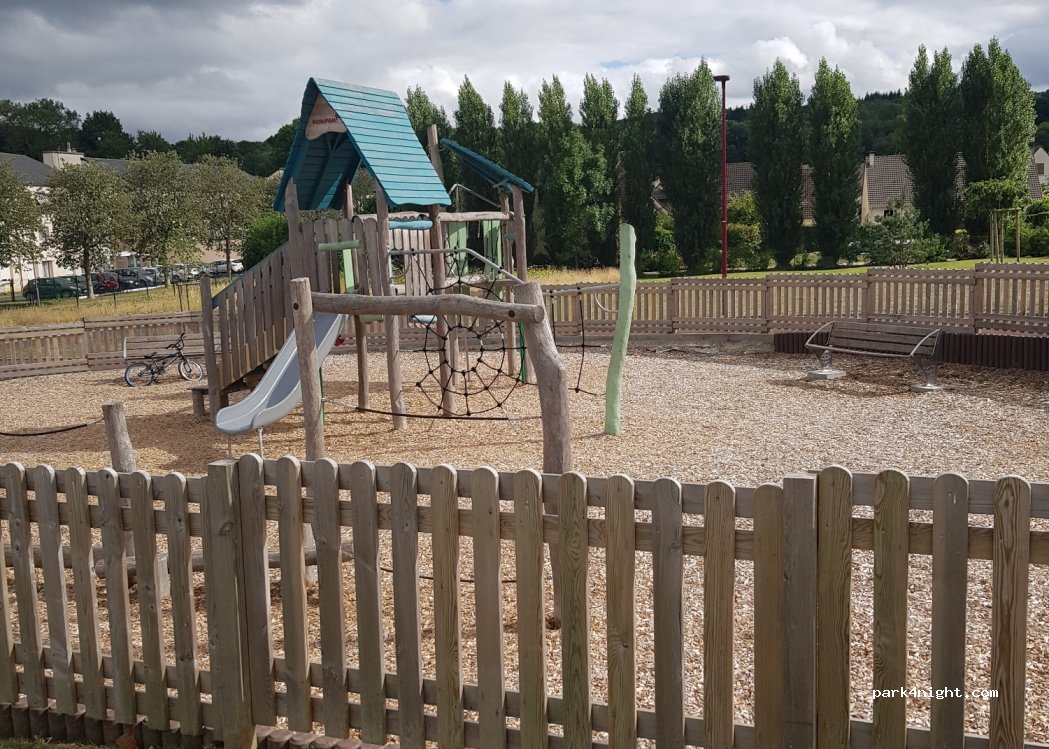 (14430) Dozulé - 14430 Avenue Georges Landry — foto