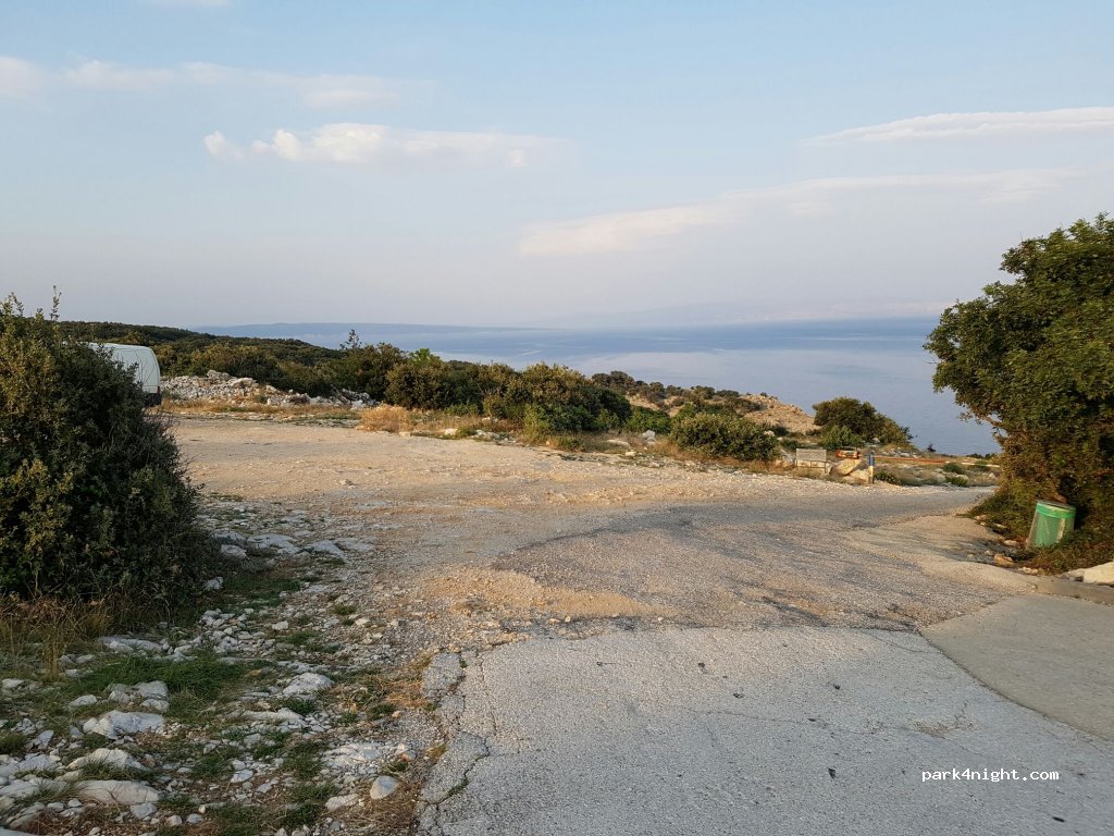 (51557) Orlec - Unnamed Road — foto