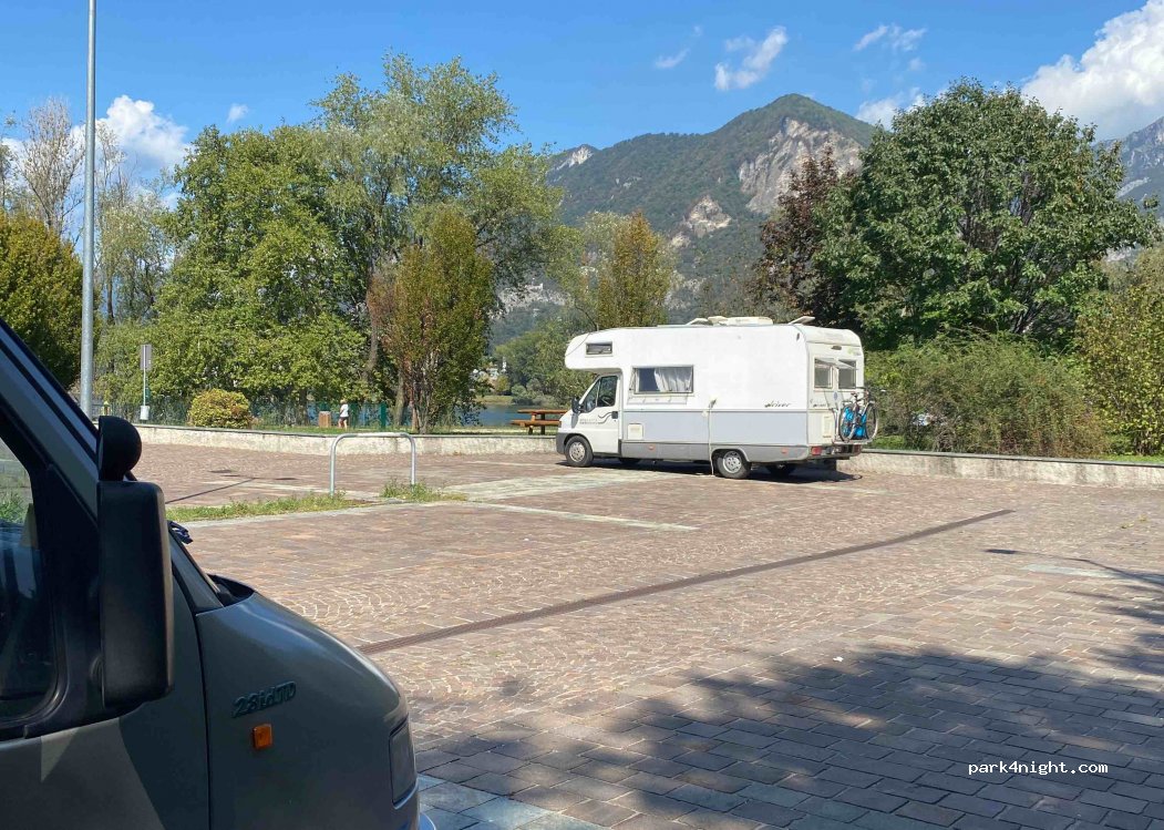 Area Sosta Camper Olginate — foto 2