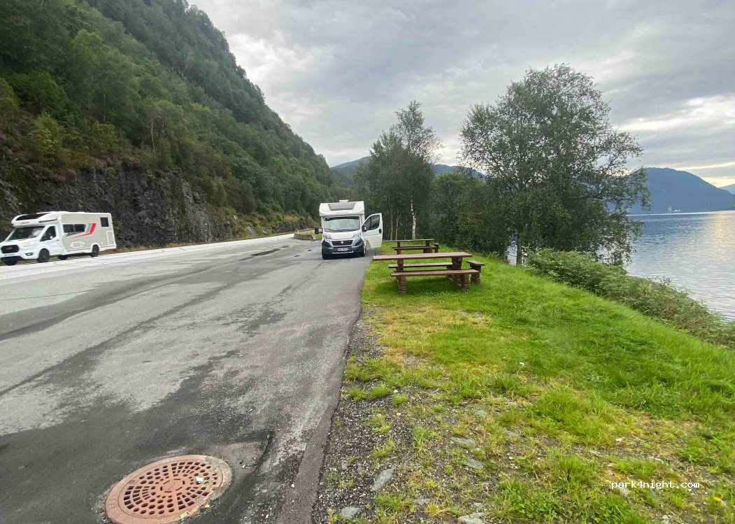 (6817) Naustdal - Rv5 — foto