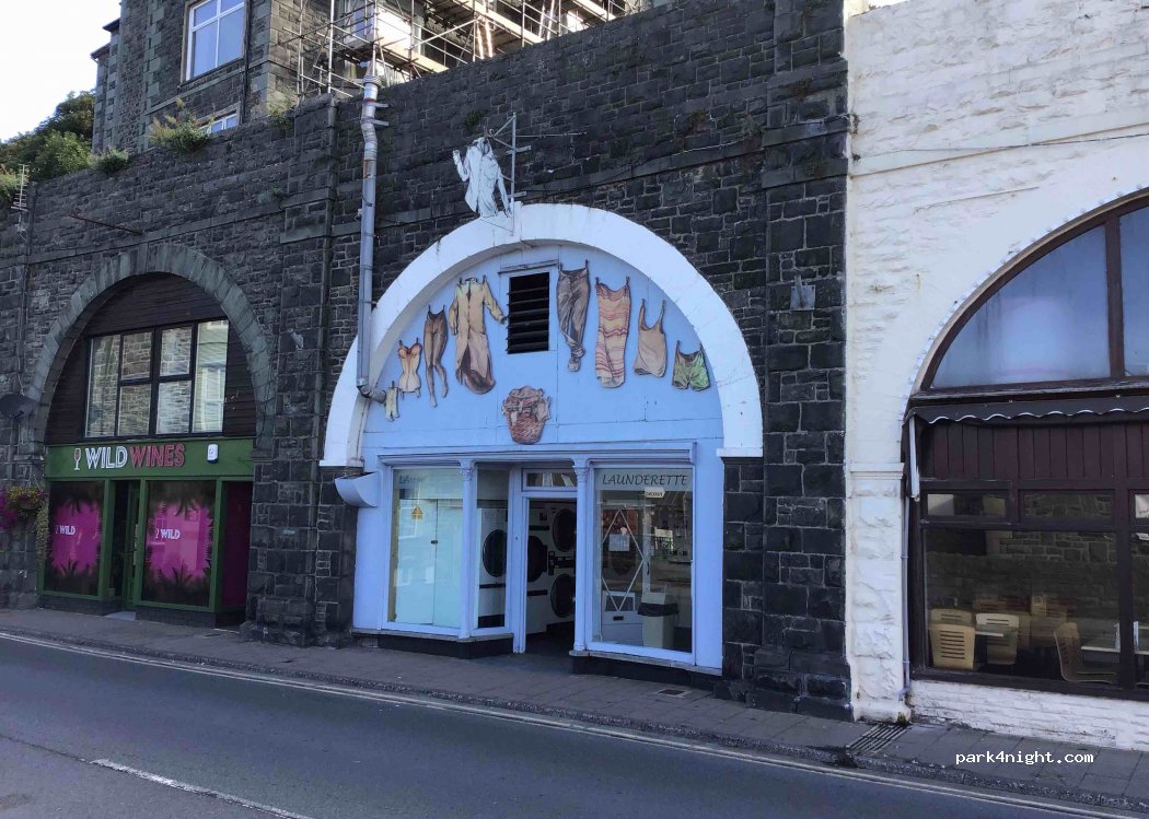 (LL42 1LU) Barmouth - Station Road — foto 3
