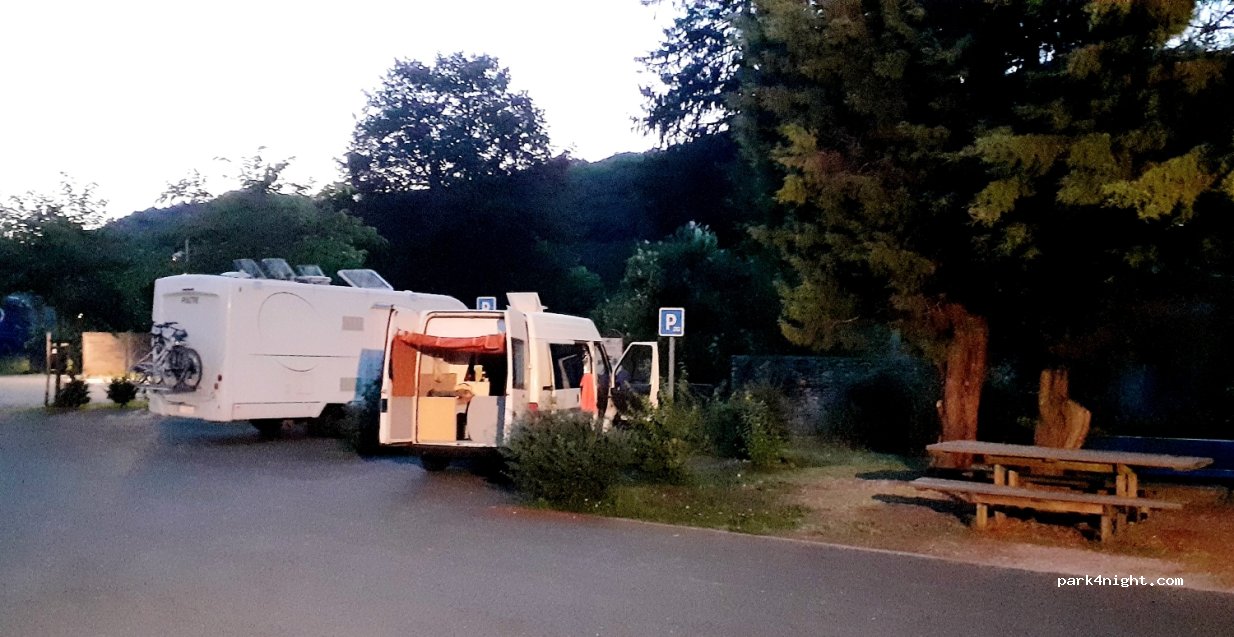 Aire de camping car Labastide-Rouairoux — foto 2