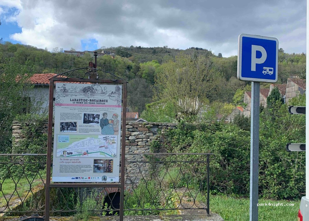Aire de camping car Labastide-Rouairoux — foto 4