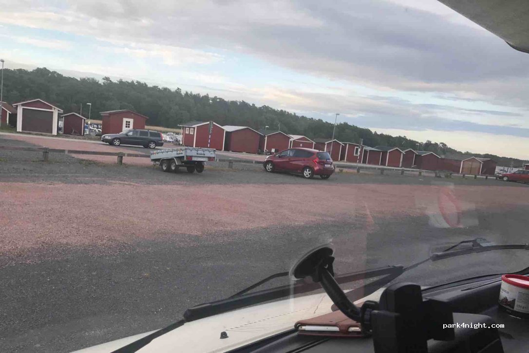 (374 94) Trensum - 367-9 Matvikshamnsvägen — foto 2