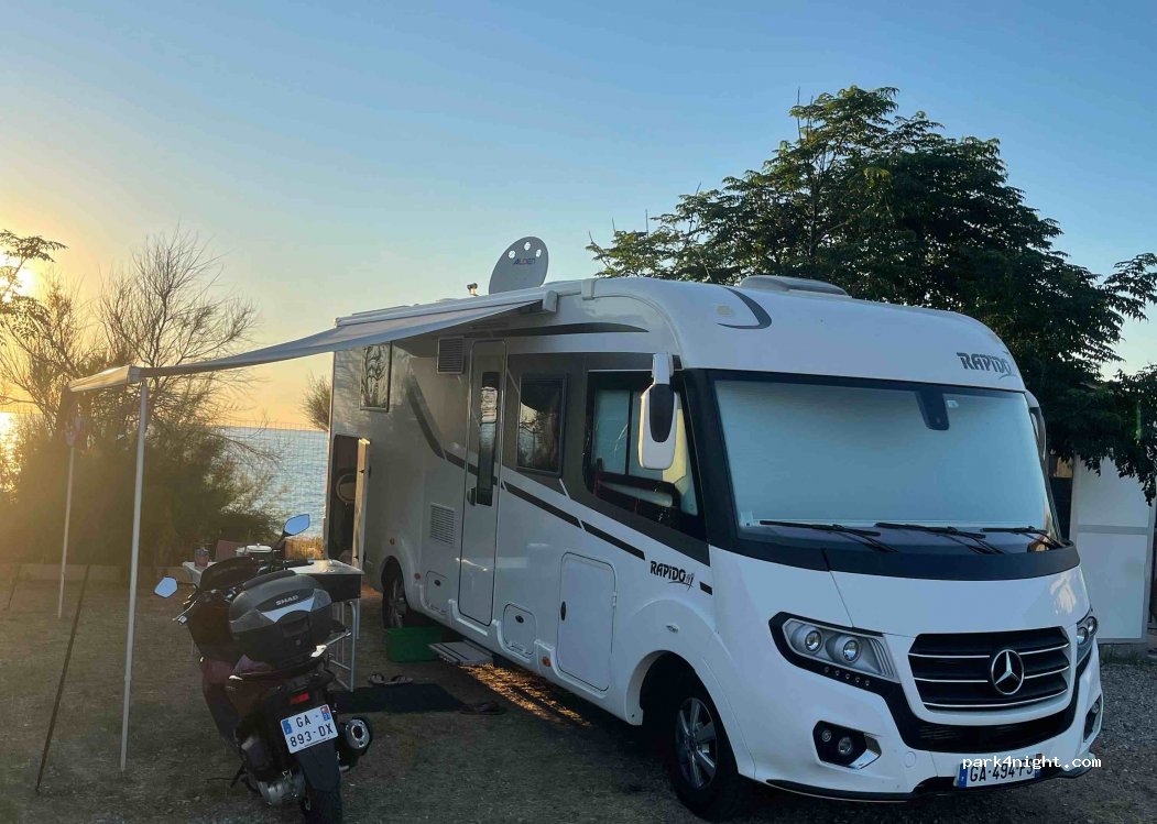 Aria di sosta Camper — foto