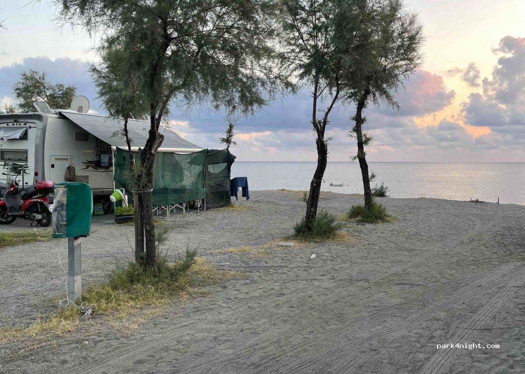 Aria di sosta Camper — foto 2
