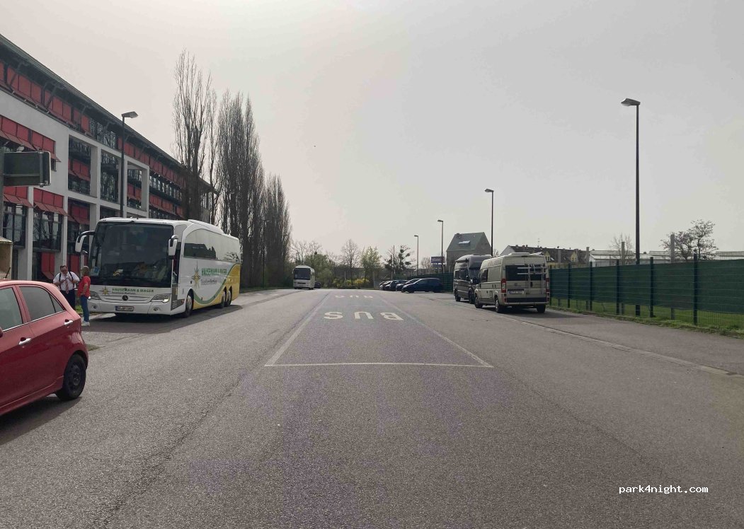 (06886) Lutherstadt Wittenberg - 1A Platz der Jugend — foto 4