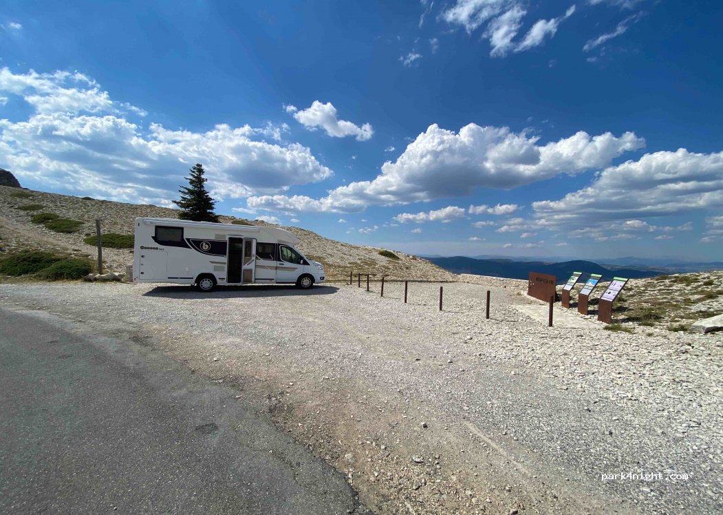 (04230) Saint-Étienne-les-Orgues - D35 — foto
