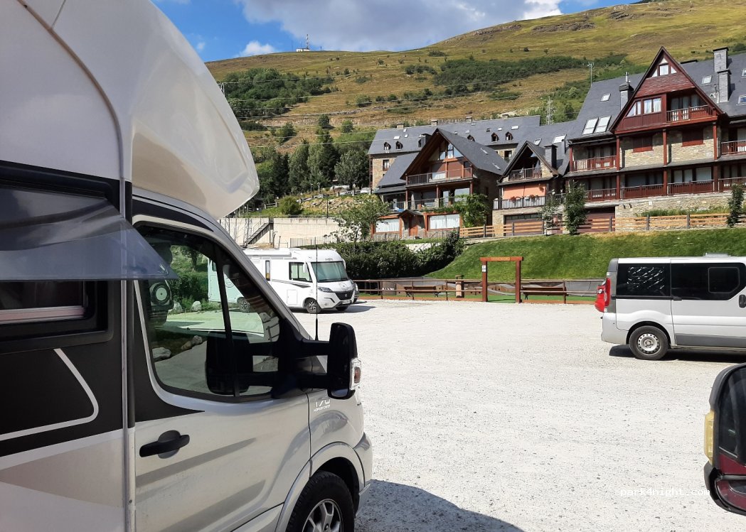(25598) Lleida - 4 Carretera Acces a Tredos — foto