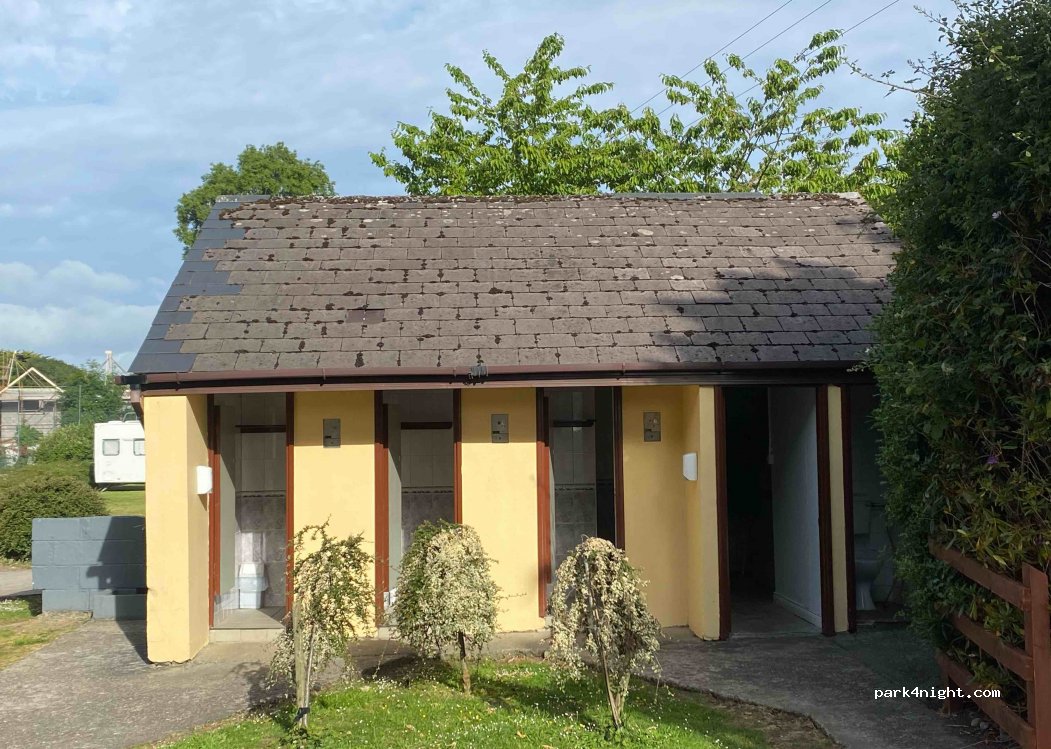Fossa Caravan and Camping Park — foto 2