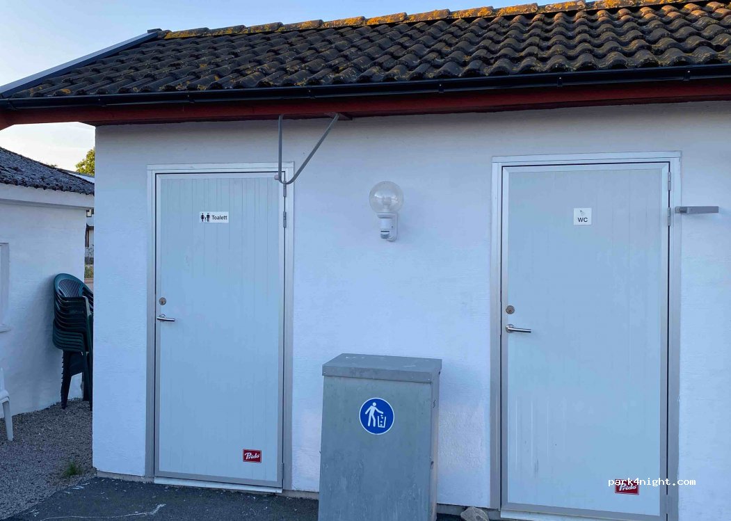 (294 95) Sölvesborg - 24 Västra Hamnvägen — foto