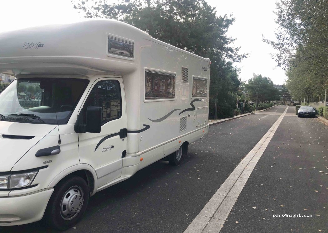 (14800) Deauville - 17 Quai de la Touques — foto 2