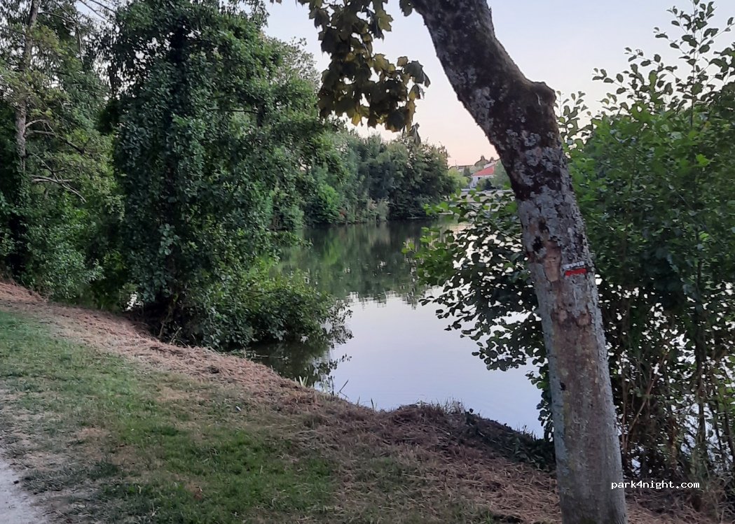 (79200) Parthenay - 3 Rue des Champs — foto 3