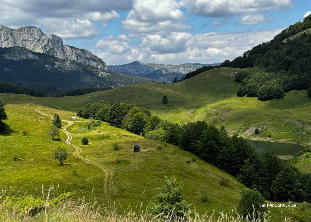 (9GGX+WC) Jelašca - Unnamed Road — foto 3