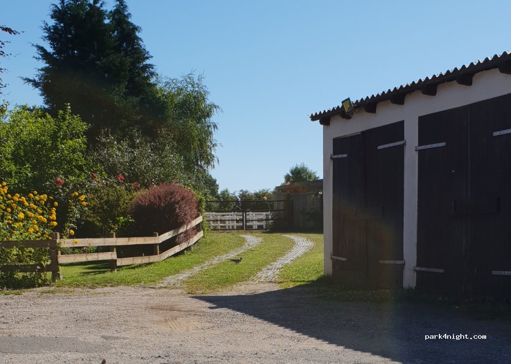 Stellplatz auf dem Pferdehof Albrecht in Dannewerk — foto