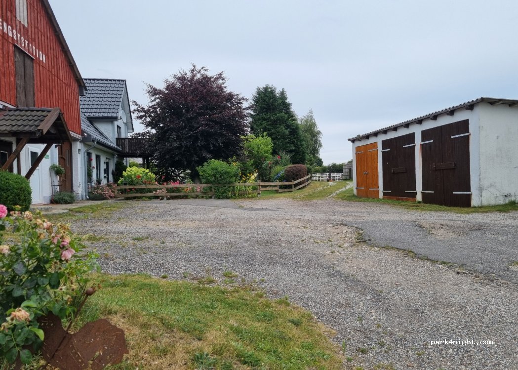 Stellplatz auf dem Pferdehof Albrecht in Dannewerk — foto 2