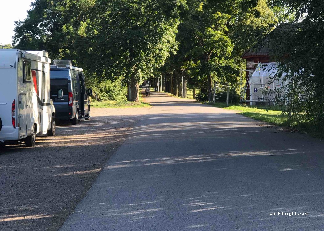 (602 19) Norrköping - 2 Himmelstadlundsallén — foto 2