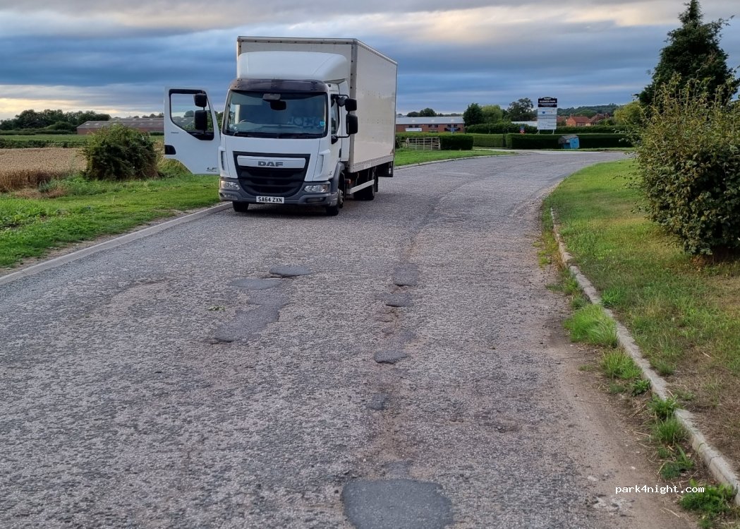 (YO61) Easingwold - York rd — foto